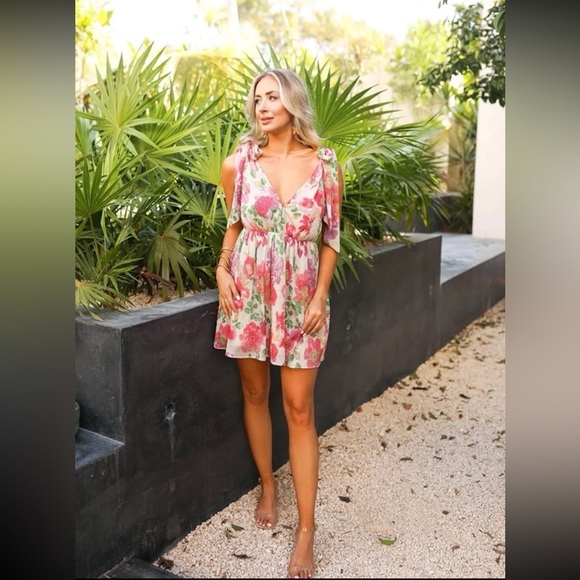 Buddy Love Dresses & Skirts - NWT BuddyLove MELANIE TIE-SHOULDER MINI DRESS - RASPBERRY ROSE 
Size Large